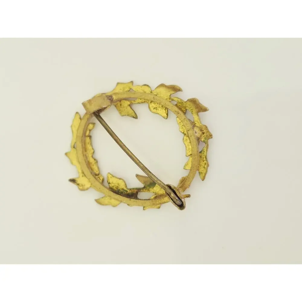 Vintage Mini White Enamel Wreath Brooch